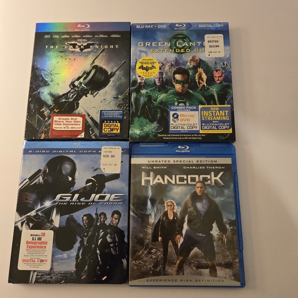 Lot of Five Super Hero Movies on Blu-Ray Discs‎